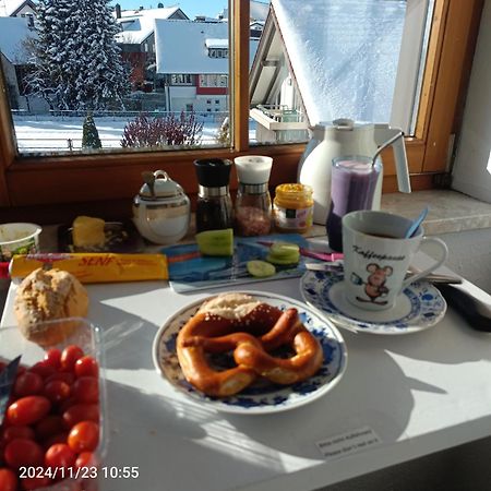 Allgaeu Vibes - Fusslaeufige Erreichbarkeit Vom Bahnhof, Mit Aussicht, Wettergeschuetzter Balkon Oberstaufen Esterno foto
