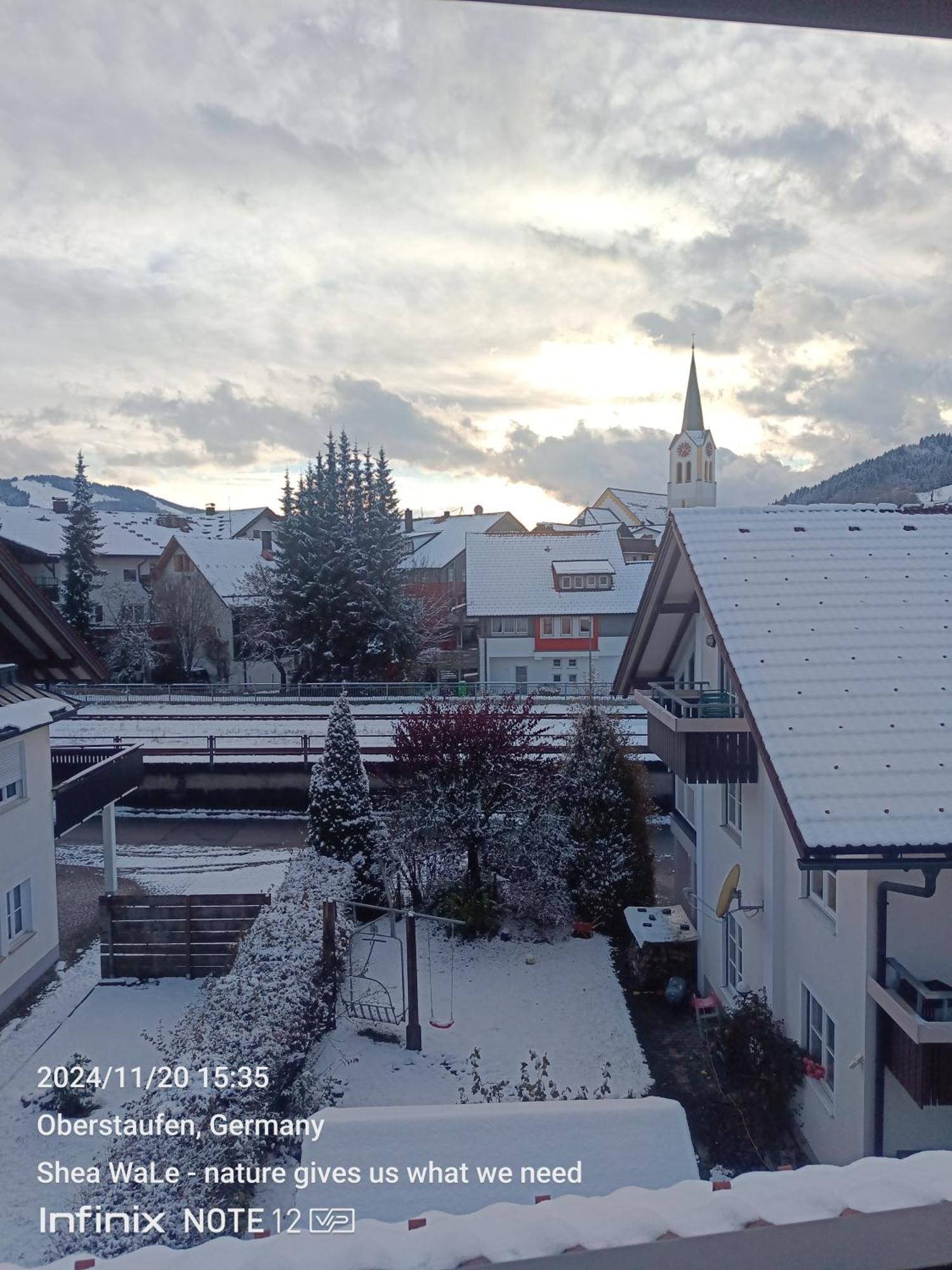 Allgaeu Vibes - Fusslaeufige Erreichbarkeit Vom Bahnhof, Mit Aussicht, Wettergeschuetzter Balkon Oberstaufen Esterno foto